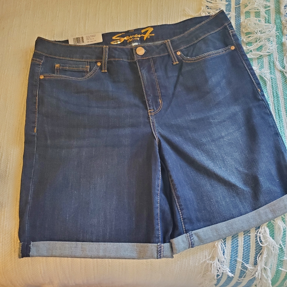 Seven7 Sunset Bermuda shorts NWT